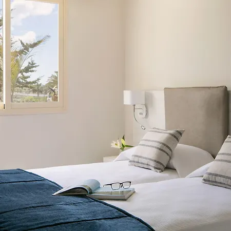 Ξενοδοχείο Louis Paphos Breeze 4*